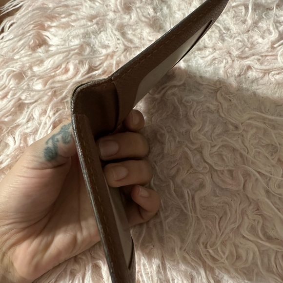 Louis Vuitton LV Monogram Porto 2 Cult Vertical Regular Pass Case - Picture 3 of 10